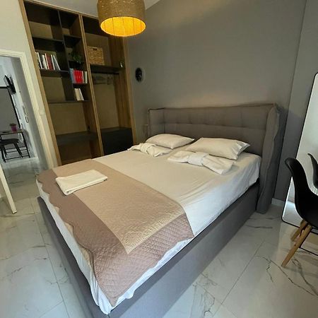 Anais Apartment Preveza Exterior photo