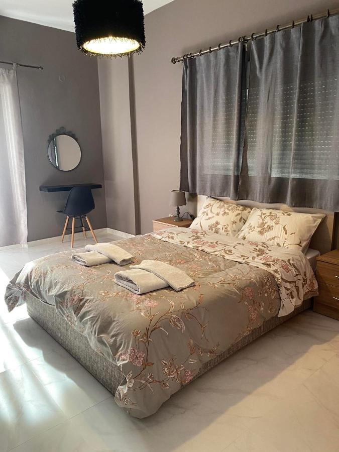 Anais Apartment Preveza Exterior photo