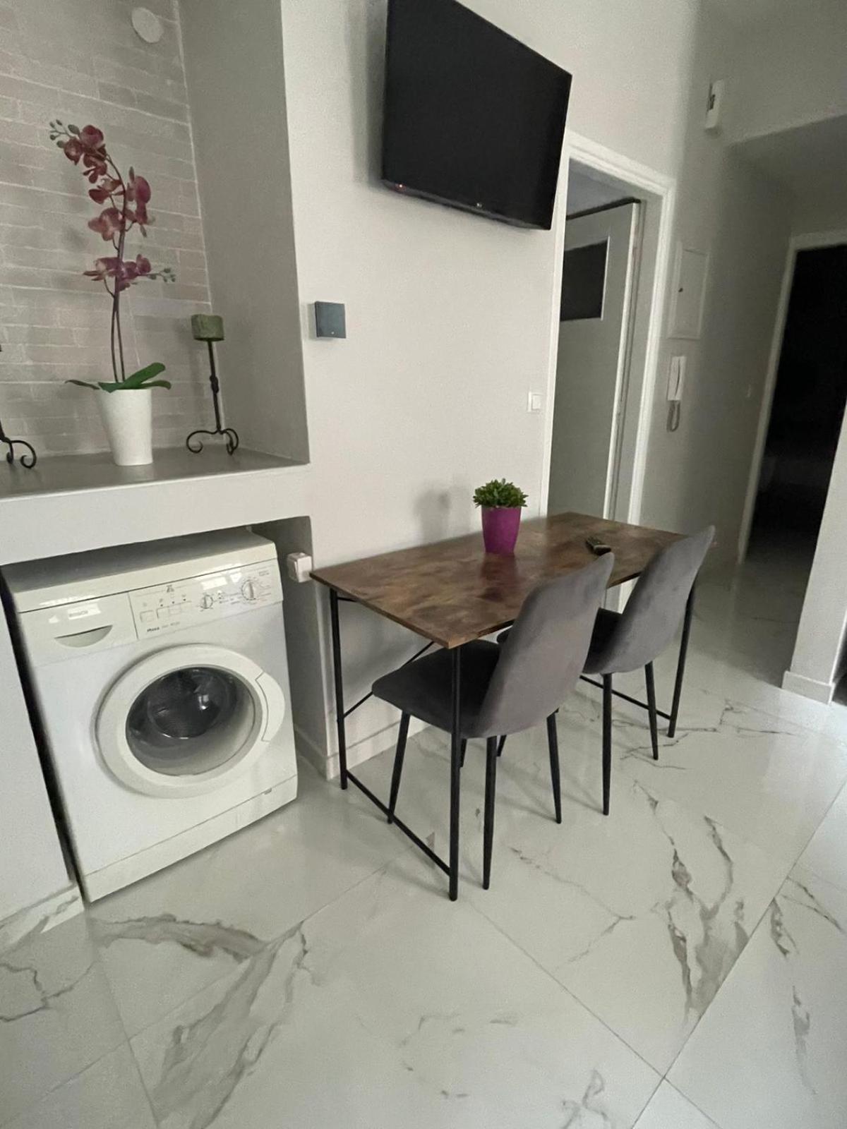 Anais Apartment Preveza Exterior photo